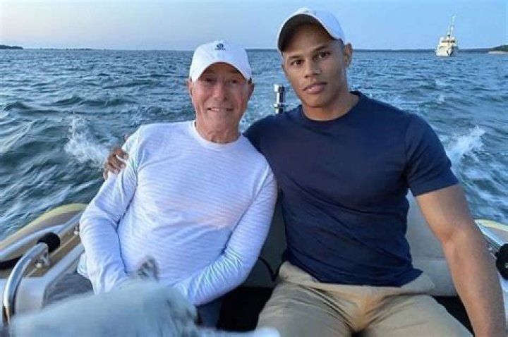 Bret Michaels Wiki Bio, Married, Net Worth, Career, Age, Controversy