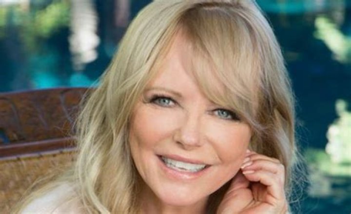 Cheryl Tiegs Height, Weight, Body Measurements, Bra Size, Shoe Size