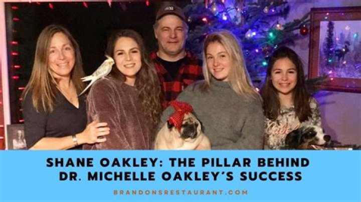 Dr. Michelle Oakley Wiki, Age, Husband, Daughters, Net worth, Birthday