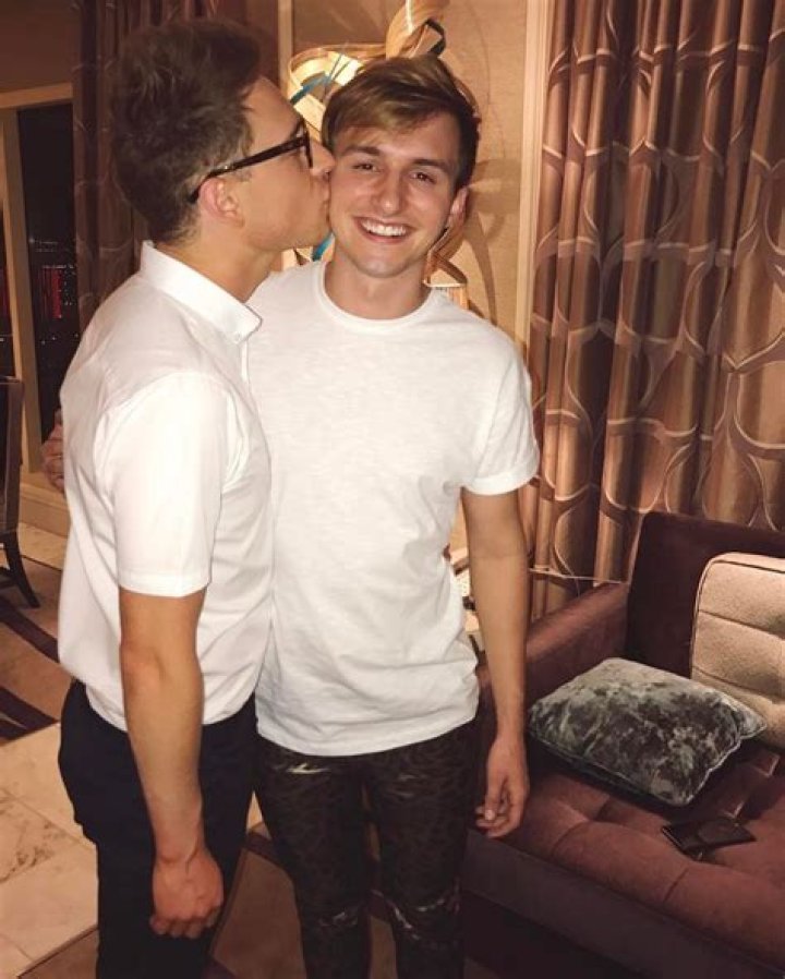 Lucas Cruikshank Net Worth, Movies, YouTube, Dating, Boyfriend, Sexuality, Age, Height, Wiki-Bio