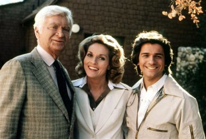 Mark Shera’s Net Worth (Updated 2023) Earnings, Salary, Wiki