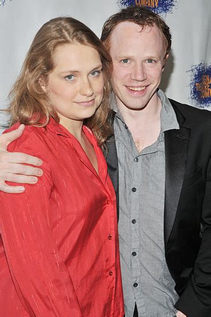 Merritt Wever Bio Reveals: Dating or Married To Someone? Know Her Bio And Family Details