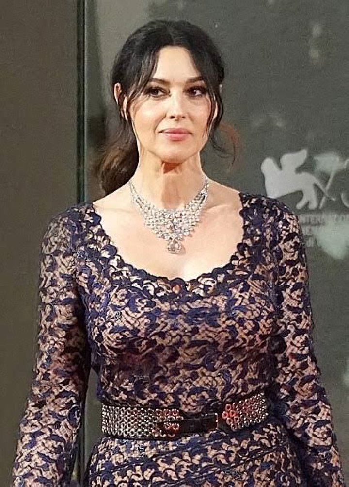 Monica Bellucci Net Worth: Details About Movie, Career, Bf, Age, Income - SarkariResult