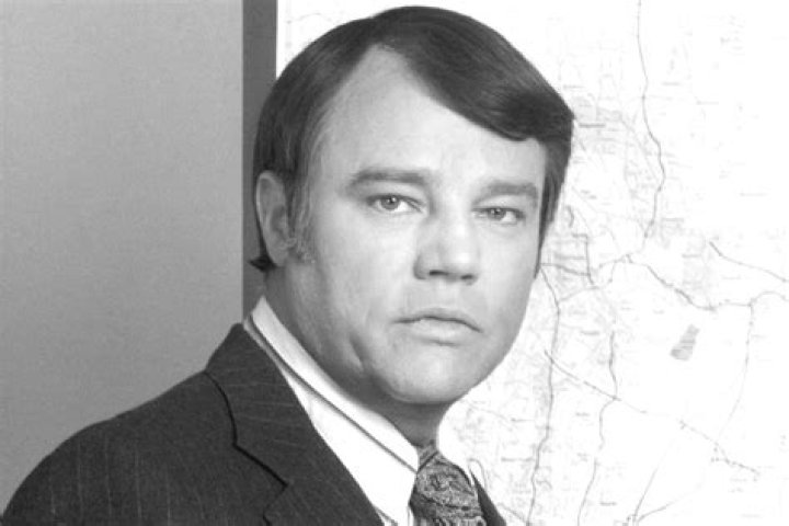 Tom Baker Net Worth : Details About Cars, Career, Film, Income, Wife, House - SarkariResult