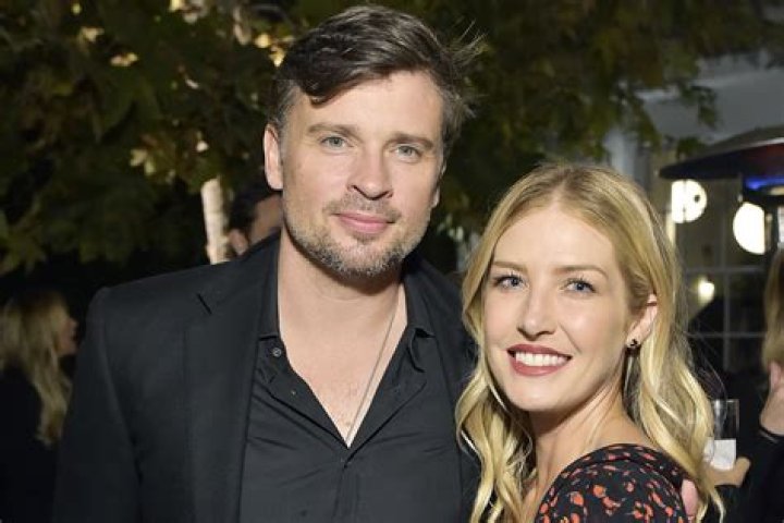 Tom Welling Married to Longtime Girlfriend. Who is his Wife?