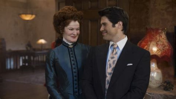 What is Rebecca Wisocky' Net Worth? Also, Find About Her Married Life